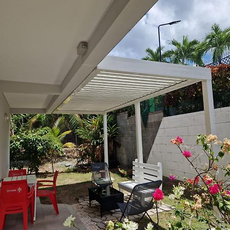 Ferienwohnung F2 Rez De Jardin Carbet Le Carbet Exterior foto