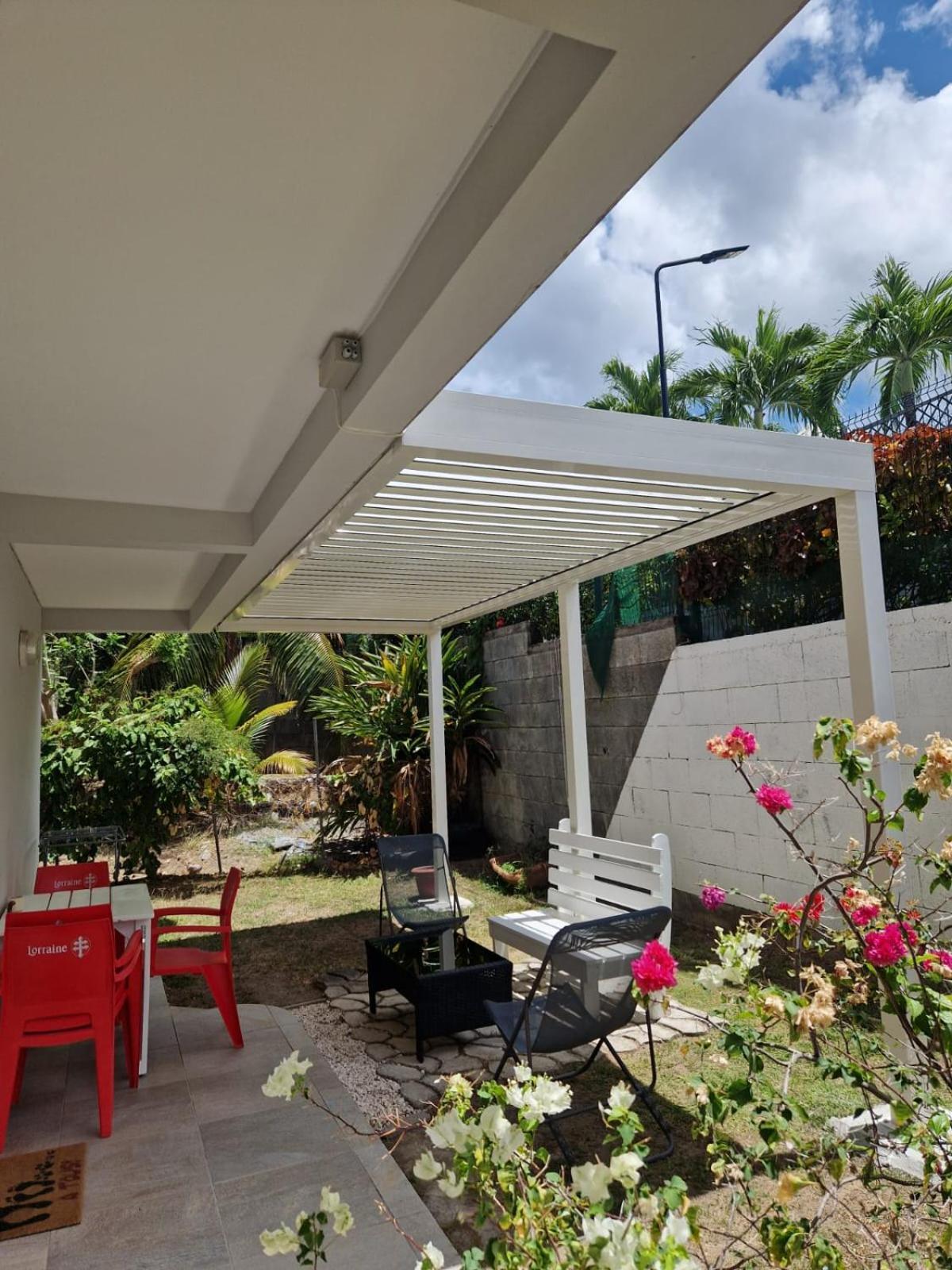 Ferienwohnung F2 Rez De Jardin Carbet Le Carbet Exterior foto